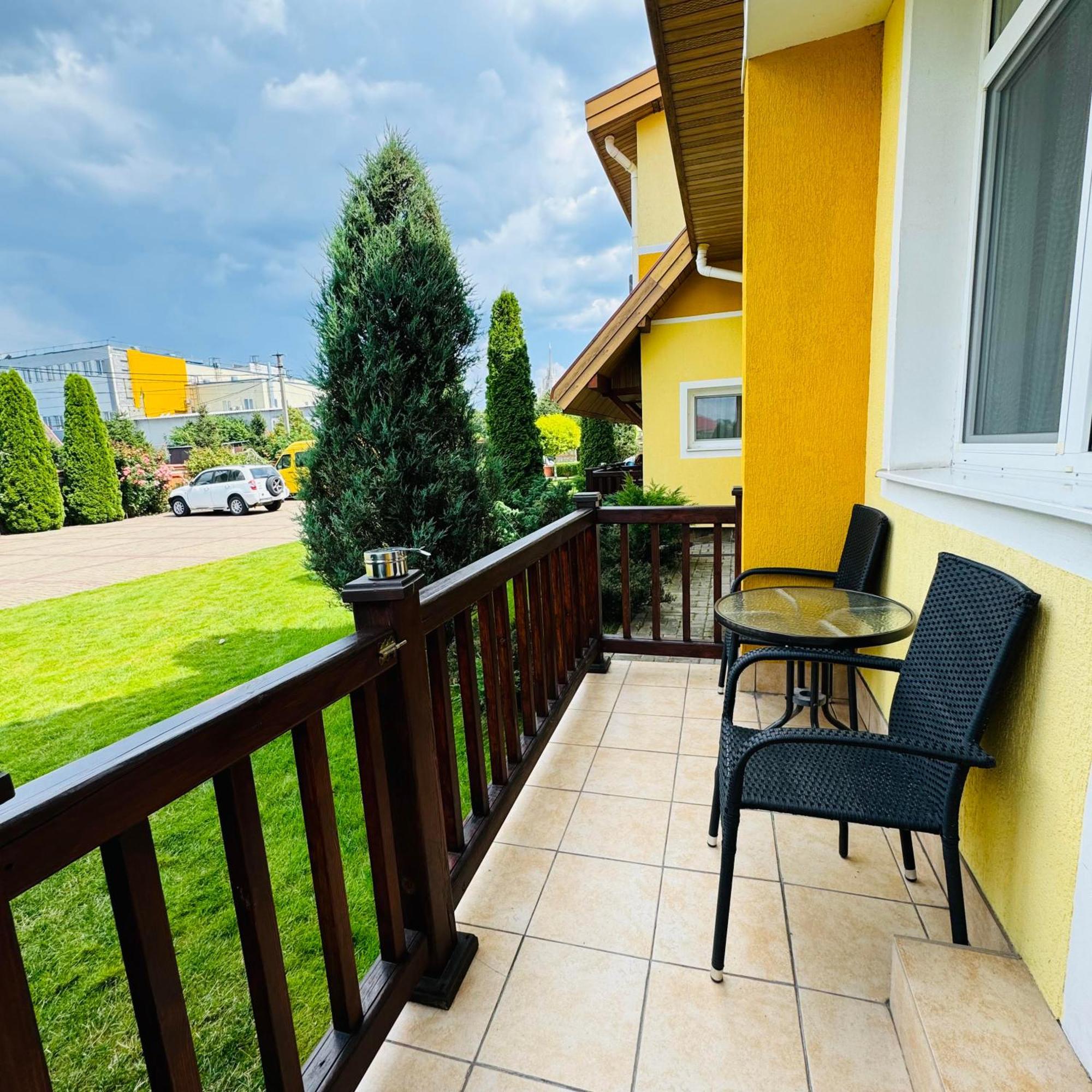 Kiev 365 Park Hotel Sofiivska Borshchahivka Exterior photo
