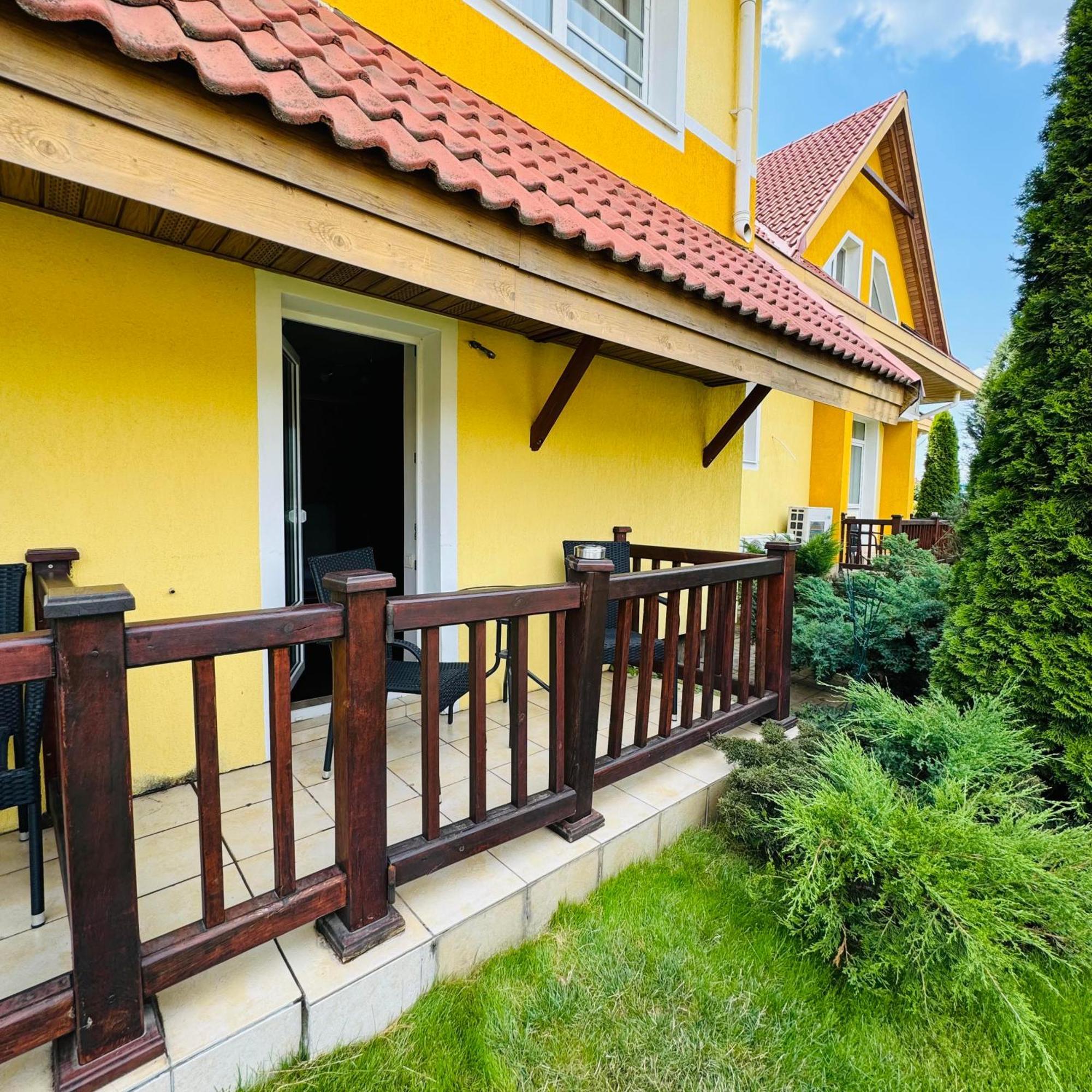 Kiev 365 Park Hotel Sofiivska Borshchahivka Exterior photo